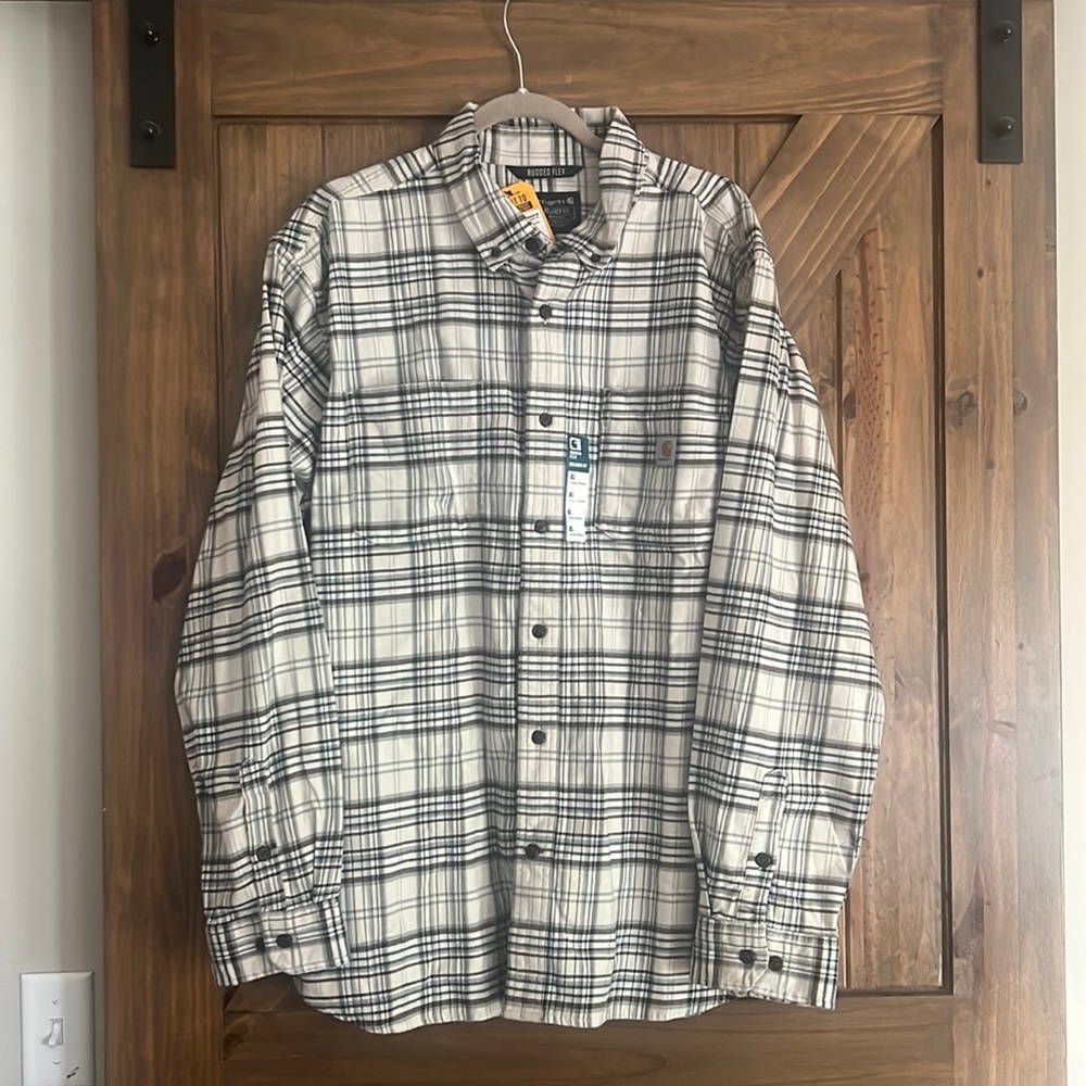 New with tags men’s flannel